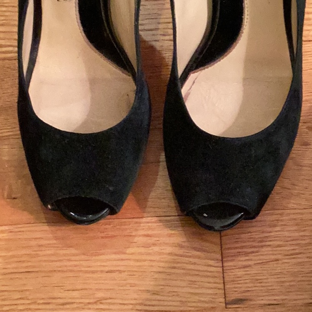 Boutique 9 Peep toe sling back pump black suede size 7. Leather upper and sole. - Picture 3 of 7